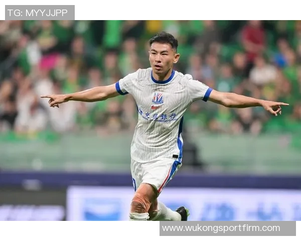 国外博主热议16岁邝兆镭崛起之路中国足球未来不可小觑